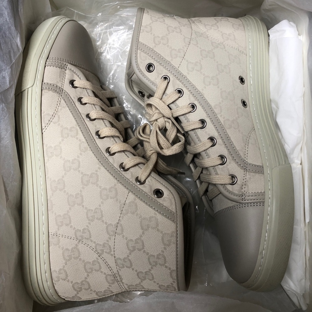 ⭐️HOST PICK x 3⭐️ Gucci Shoes - Picture 6 of 6